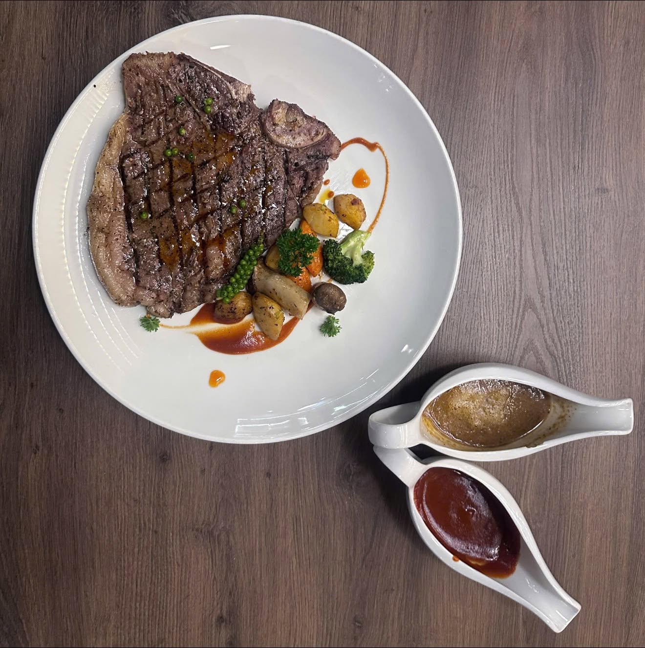 T-bone Black Angus tại Cardi Pizzeria Đà Nẵng