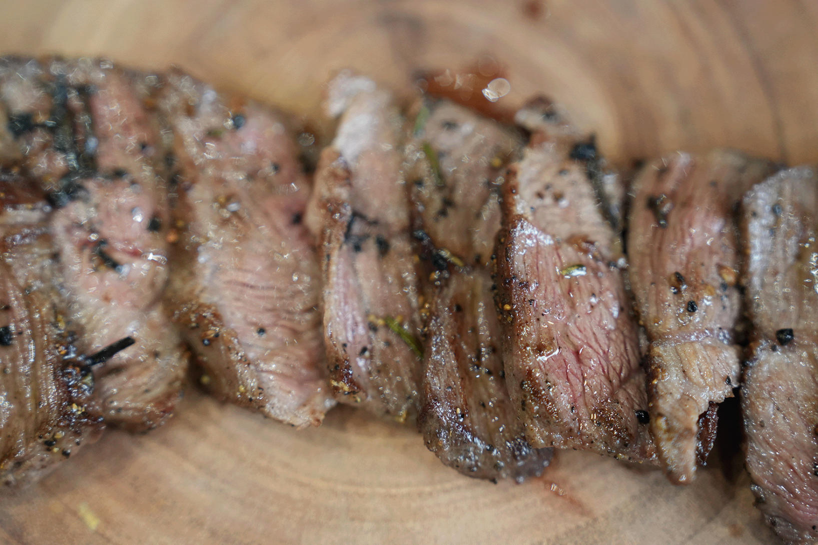 Món steak tại Cardi